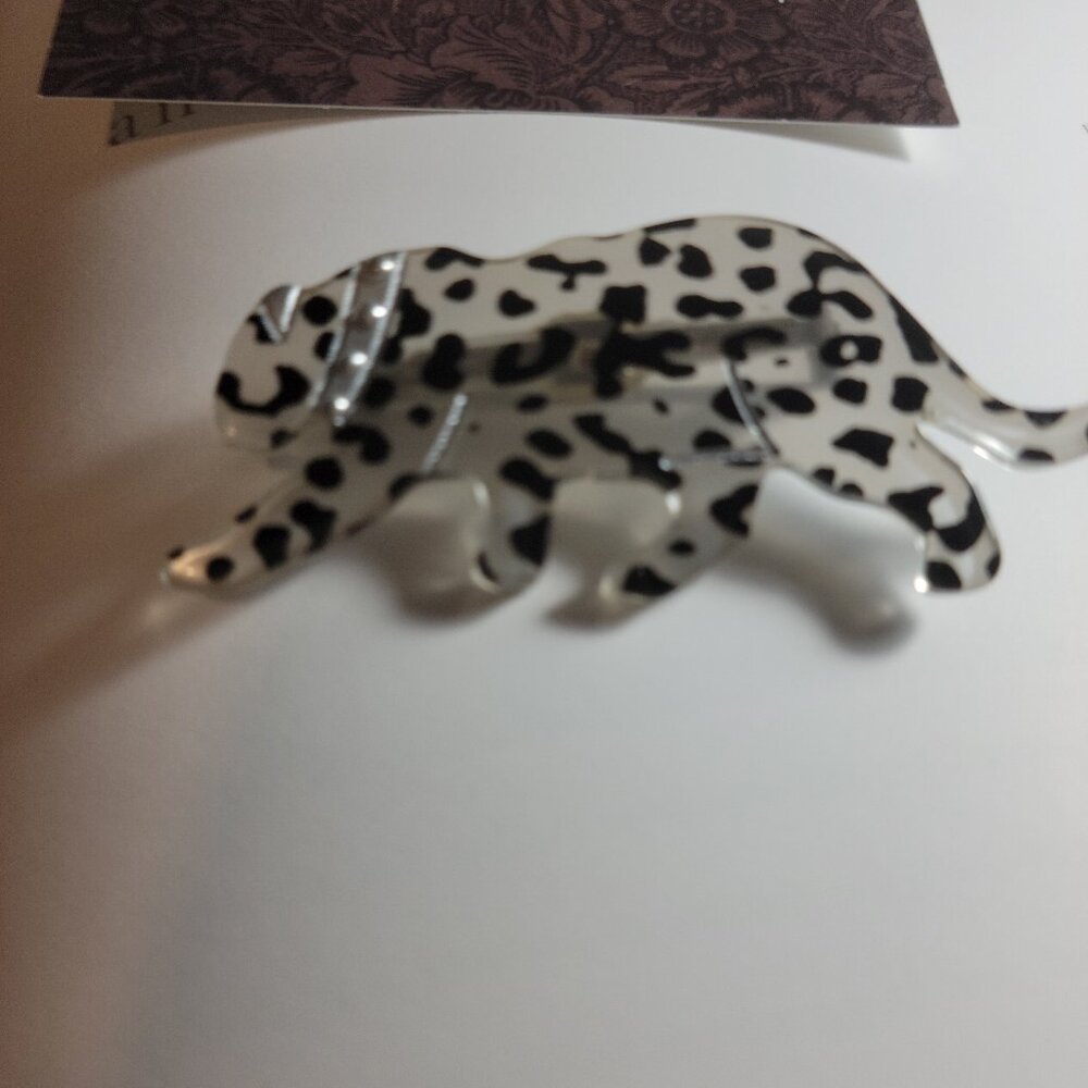 Vintage Leopard Brooch pin Plastic